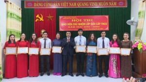 Công nhận 30 giáo viên chủ nhiệm giỏi cấp Trung học cơ sở    năm học 2022-2023