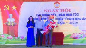 Tiểu khu Đồng Văn (Thị trấn Đồng Lê) tổ chức ngày hội Đại đoàn kết toàn dân tộc