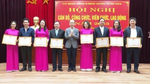 Cơ quan HĐND & UBND huyện tổ chức hội nghị cán bộ, công chức, viên chức năm 2023