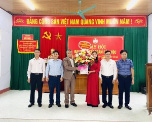 Đồng chí Trưởng Ban Dân vận Huyện uỷ dự ngày hội Đại đoàn kết toàn dân tộc tại xã Đức Hoá