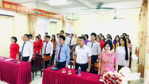 Kết nạp Đảng cho 3 học sinh Trường THPT Tuyên Hoá