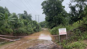 Tuyên Hoá: Ngập lụt cục bộ do mưa lớn, các địa phương ứng phó theo phương châm “4 tại chỗ”