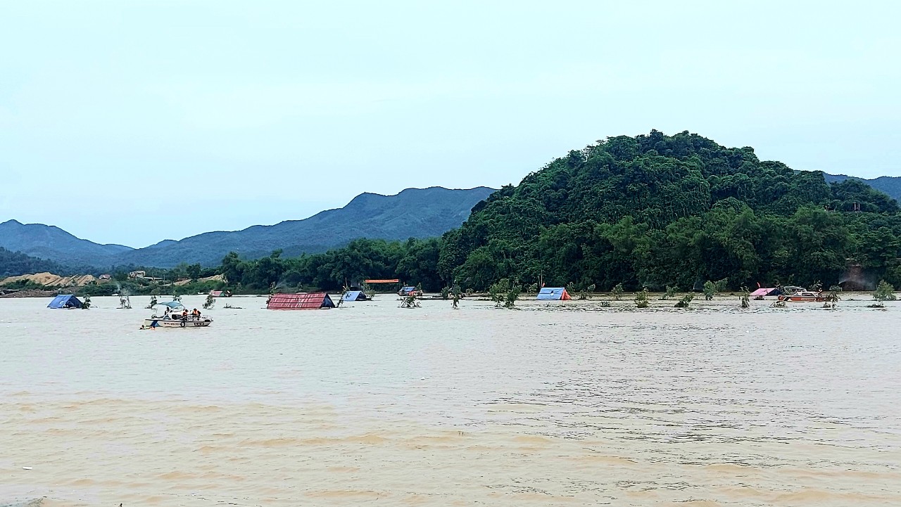 Tuyên Hóa: Tổ chức thành công cuộc diễn tập phòng chống lụt bão – tìm kiếm cứu nạn năm 2022