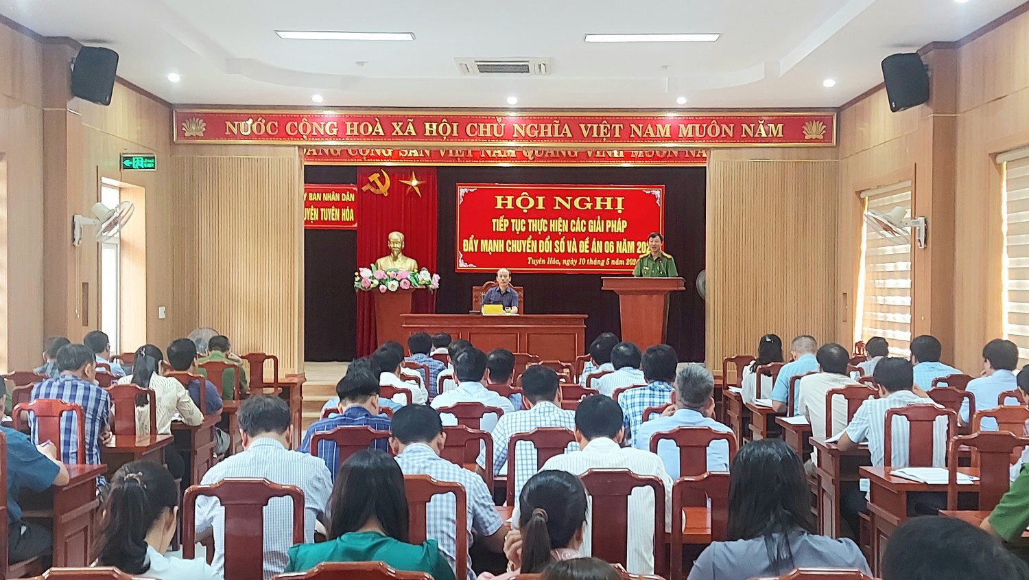 Tuyên Hoá: Tiếp tục đẩy mạnh chuyển đổi số và thực hiện Đề án 06