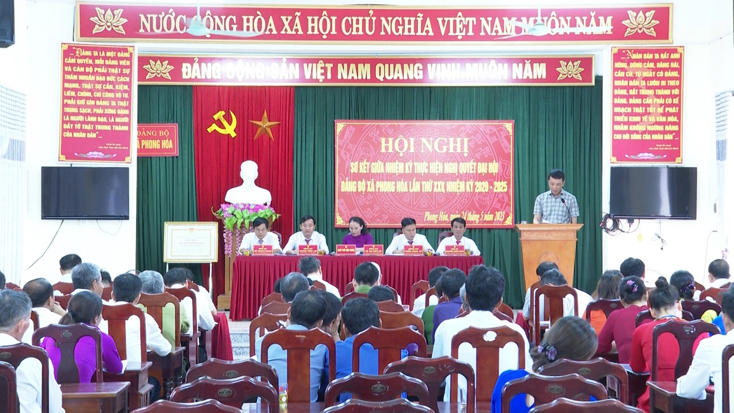 Xã Phong Hoá sơ kết giữa nhiệm kỳ thực hiện Nghị quyết Đại hội Đảng bộ xã lần thứ XXV