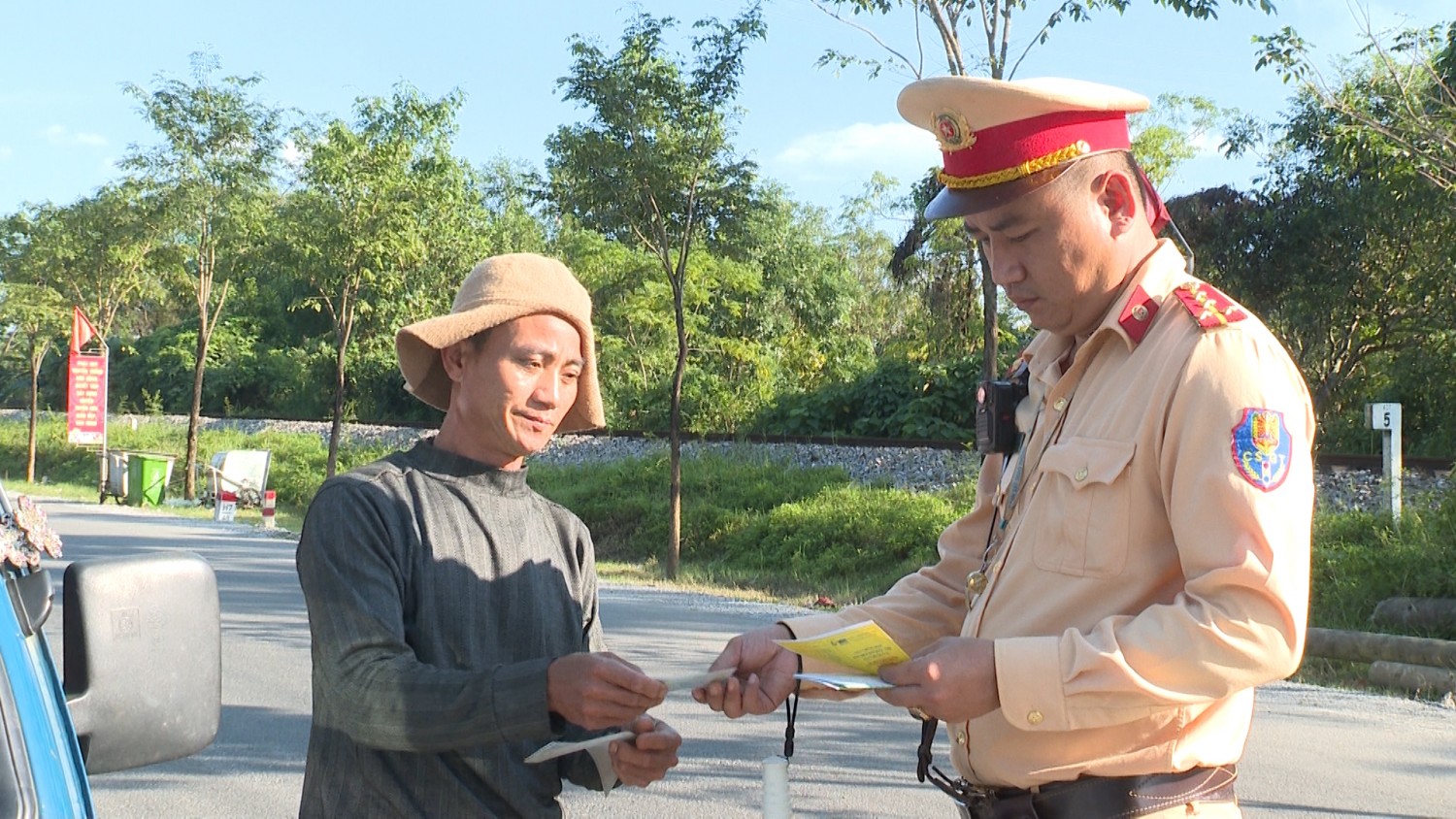 Công an huyện Tuyên Hóa quyết tâm đảm bảo trật tự an toàn giao thông