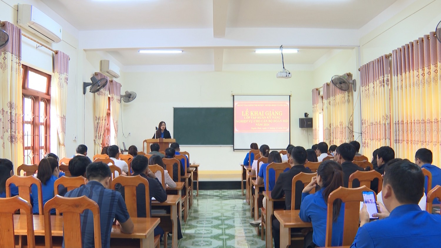 Tập huấn kỹ năng, nghiệp vụ cho cán bộ Đoàn – Hội