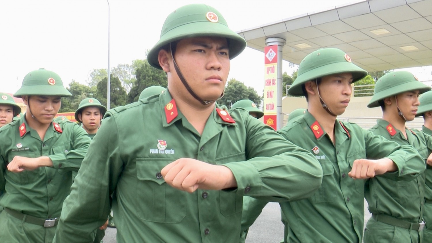 Thanh niên Tuyên Hoá nỗ lực học tập, rèn luyện trong môi trường quân đội